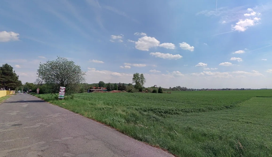 Prodej stavebního pozemku 4960 m²
